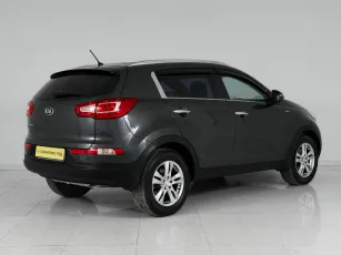 Kia  6