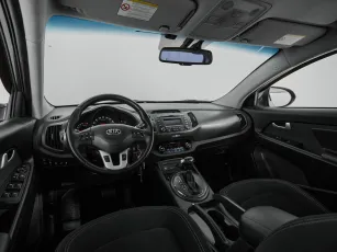 Kia  8