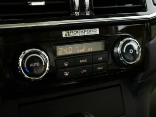 Mitsubishi  10