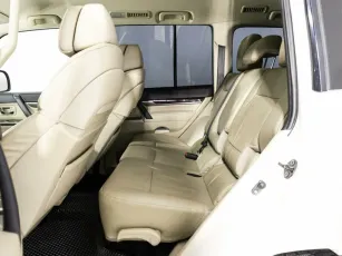 Mitsubishi  12
