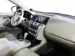 Nissan  5