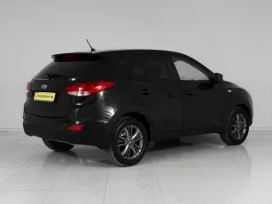 Hyundai  6