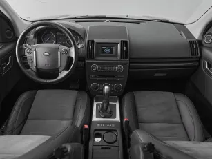 Land Rover  8