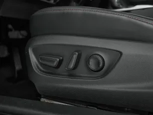 Toyota  16