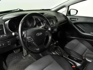 Kia  10