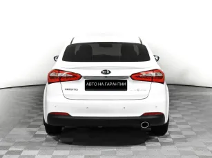 Kia  6