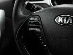 Kia  10