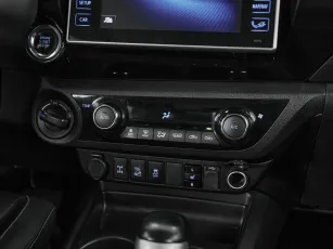 Toyota  18
