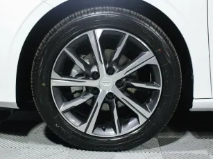 Geely  5