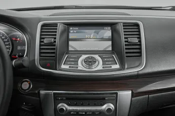 Nissan  16