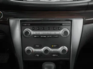 Nissan  17