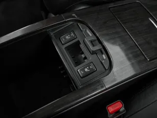 Nissan  18