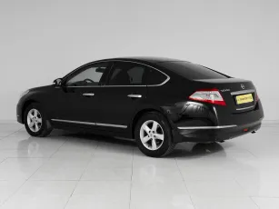 Nissan  4