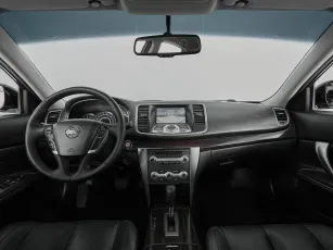 Nissan  8