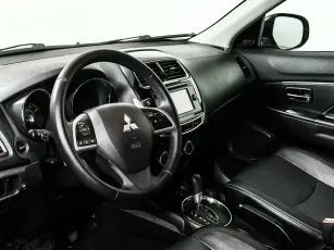 Mitsubishi  9