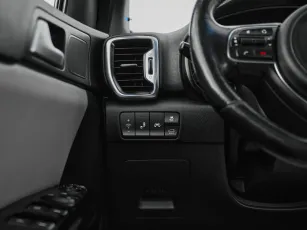 Kia  12