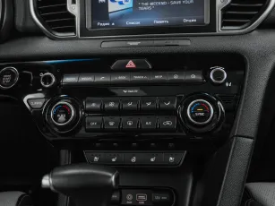 Kia  18