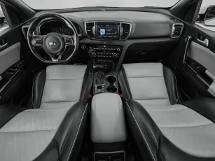 Kia  8