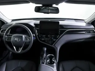 Toyota  8