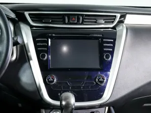 Nissan  11