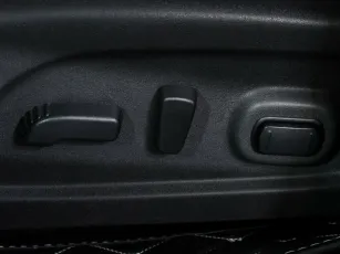 Nissan  18