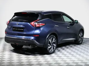 Nissan  5