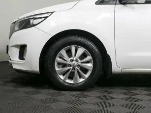 Kia  9
