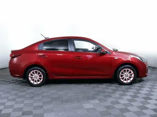 Kia  4