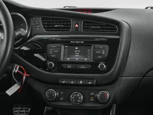 Kia  16