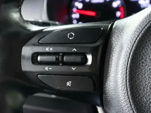 Kia  15