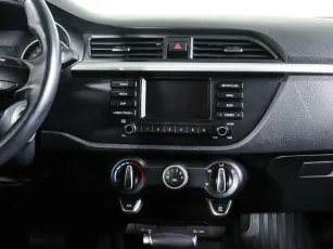 Kia  19
