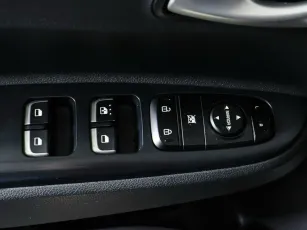Kia  24