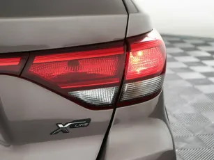 Kia  8