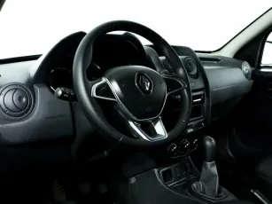 Renault  9