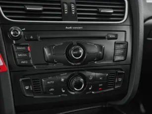 Audi  15