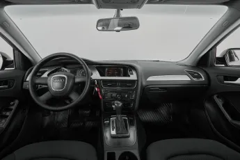 Audi  8