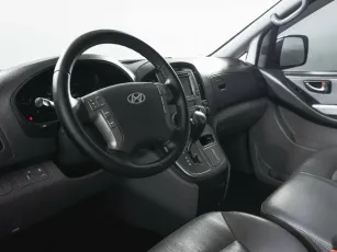 Hyundai  11