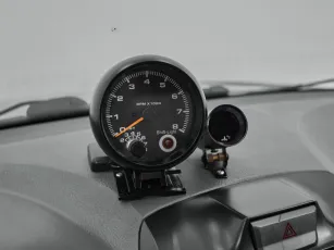 Hyundai  11