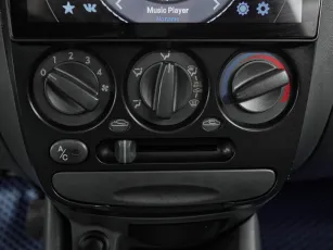 Hyundai  13