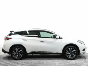 Nissan  4
