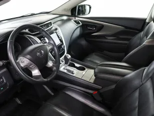 Nissan  8