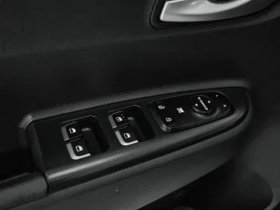 Kia  13