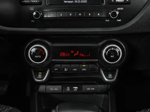 Kia  16