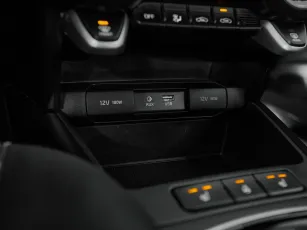 Kia  18