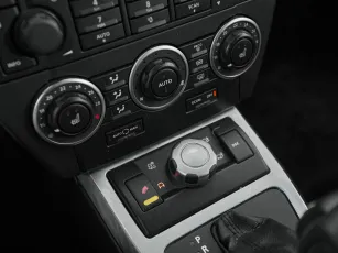 Land Rover  16