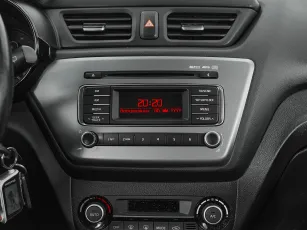 Kia  13