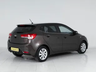 Kia  6