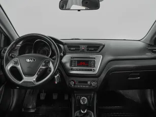 Kia  8