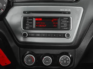 Kia  12