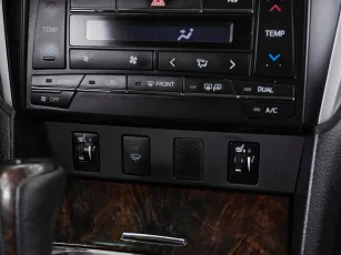 Toyota  18